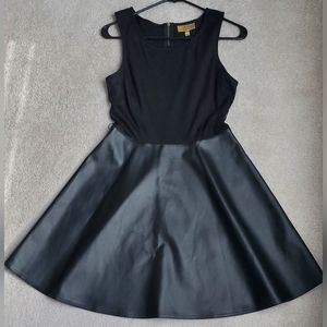 Vera Wang Princess Dress (Black - size 9)